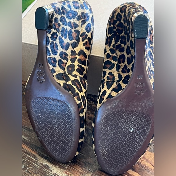 Tory Burch 9 M  Astoria calf hair leopard print wedge heels - Picture 7 of 11